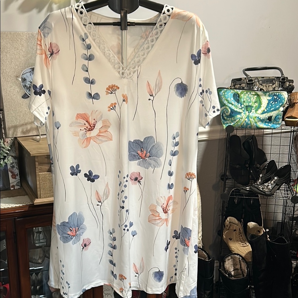 Cream Midi Dress with Relaxed Graphic Style